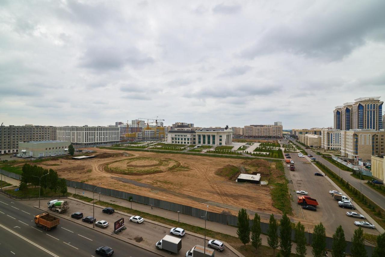 Appartamento Квартира В Самом Центре Столицы Казахстана Akmola Esterno foto